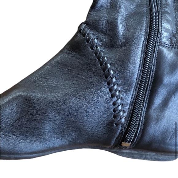 House of Harlow Black Leather Fringe Knee High Flat Footed Boots - Picture 9 of 11